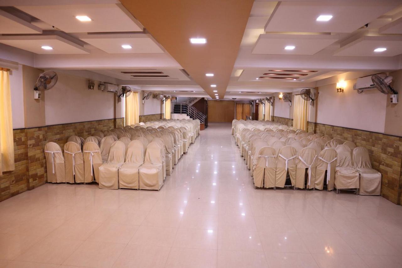 Smilestay Bns Lodge Бангалор Екстериор снимка