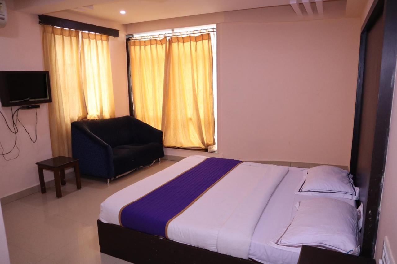 Smilestay Bns Lodge Бангалор Екстериор снимка