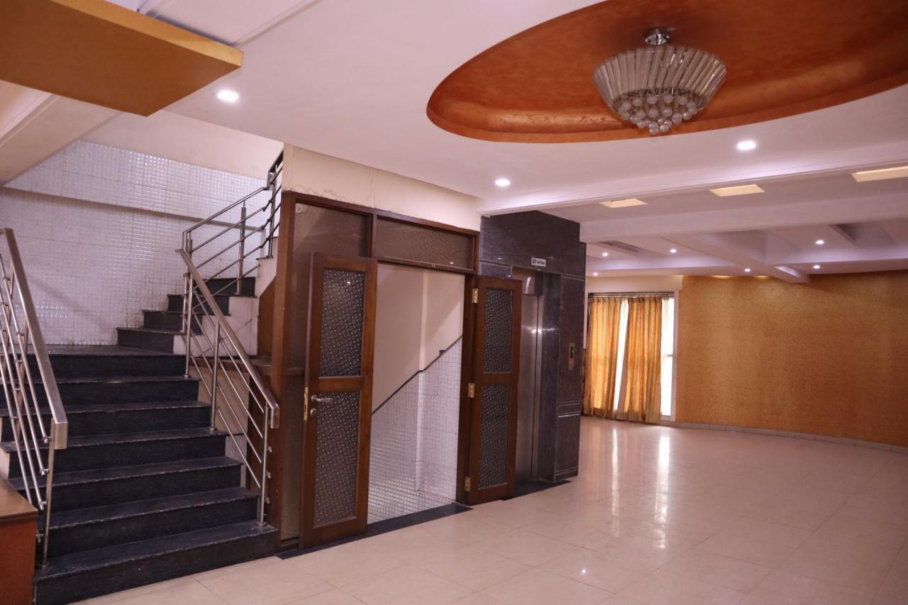 Smilestay Bns Lodge Бангалор Екстериор снимка