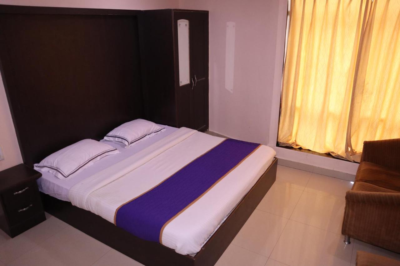 Smilestay Bns Lodge Бангалор Екстериор снимка