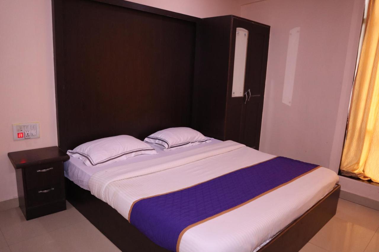 Smilestay Bns Lodge Бангалор Екстериор снимка