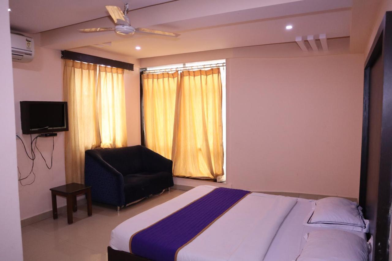 Smilestay Bns Lodge Бангалор Екстериор снимка